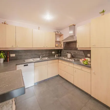 Holiday home Charming With Jacuzzi And Sauna High Fens Waimes